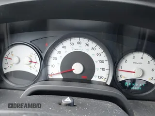 2008 Dodge Dakota с VIN 1D7HW32KX8S560888, выставлен на аукционе IAAI как лот 42025097 с пробегом 46 639 миль миль и . История ставок и продаж доступна на DreamBid. Изображение 7.