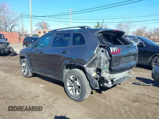 2019 Jeep Cherokee Trailhawk with VIN 1C4PJMBX6KD410391, listed as a IAAI auction lot 41821355 with 79,473 mi miles and . Bid and sale history available at DreamBid. Image 3.