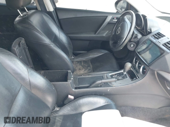 2011 Mazda Mazda3 i Touring with VIN JM1BL1VG5B1414643, listed as a IAAI auction lot 41994177 with 171,739 mi miles. Bid and sale history available at carsss.com. Image 5.