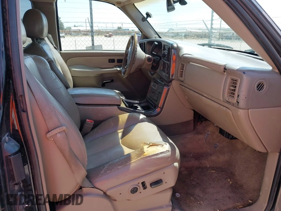 2003 GMC Sierra Denali z VIN 2GTFK69UX31160277, wystawiony jako IAAI lot #42056509 z przebiegiem 191 278 mil mil oraz . Historia ofert i sprzedaży dostępna na DreamBid. Obrazek 5.