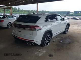 2024 Volkswagen Atlas SEL Premium R-Line with VIN 1V2FE2CA5RC229408, listed as a IAAI auction lot 39587804 with 341 mi miles and . Bid and sale history available at DreamBid. Image 4.