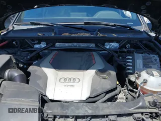 2018 Audi SQ5 Premium Plus z VIN WA1A4AFY1J2008989, wystawiony jako IAAI lot #42249709 z przebiegiem 82 188 mil mil oraz . Historia ofert i sprzedaży dostępna na DreamBid. Obrazek 10.