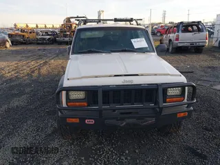 2000 Jeep Cherokee z VIN 1J4FF28P6YL132738, wystawiony jako IAAI lot #41382855 z przebiegiem 196 213 mil mil oraz . Historia ofert i sprzedaży dostępna na DreamBid. Obrazek 12.