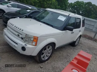 2009 Land Rover LR3 HSE z VIN SALAG25419A496868, wystawiony jako IAAI lot #42097277 z przebiegiem 262 053 mil mil oraz . Historia ofert i sprzedaży dostępna na DreamBid. Obrazek 2.