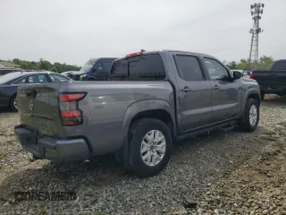 2023 Nissan Frontier SV z VIN 1N6ED1EJ0PN623016, wystawiony jako Copart lot #57919245 z przebiegiem 33 317 mil mil oraz Czysty tytuł • Clean title. Historia ofert i sprzedaży dostępna na DreamBid. Obrazek 3.