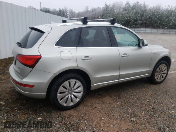2013 Audi Q5 Hybrid Prestige with VIN WA1C8AFP3DA026893, listed as a Copart auction lot 44753145 with 140,282 mi miles and Clean title. Bid and sale history available at DreamBid. Image 3.