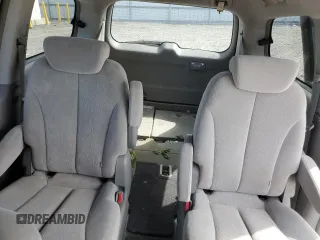 2007 Kia Sedona LX with VIN KNDMB233776175608, listed as a Copart auction lot 69321964 with 198,560 mi miles and Salvage Title. Bid and sale history available at carsss.com. Image 10.