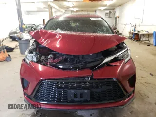 2021 Toyota Sienna XSE with VIN 5TDDSKFC9MS031193, listed as a Copart auction lot 81783884 with 58,932 mi miles and Salvage Title. Bid and sale history available at carsss.com. Image 5.