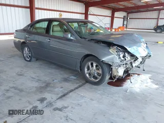 2004 Lexus ES 350 with VIN JTHBA30G745030740, listed as a IAAI auction lot 42649513 with 279,164 mi miles and . Bid and sale history available at DreamBid. Image 1.