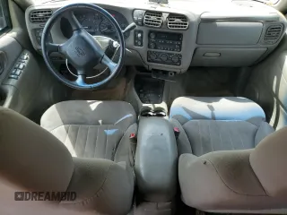2004 Chevrolet Blazer LS z VIN 1GNDT13X24K145775, wystawiony jako Copart lot #56202555 z przebiegiem 224 339 mil mil oraz Szkoda całkowita • Salvage title. Historia ofert i sprzedaży dostępna na DreamBid. Obrazek 8.