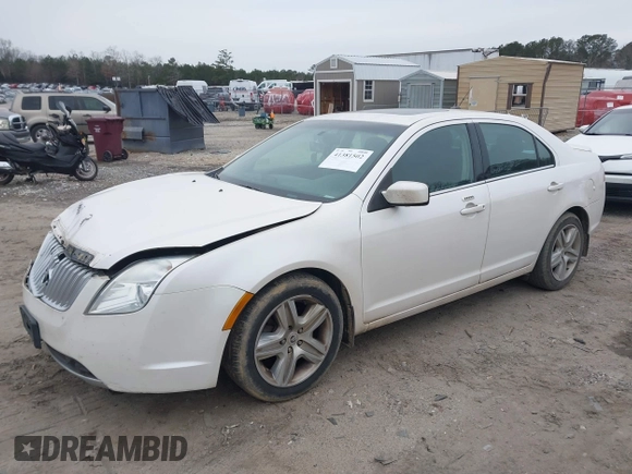 2011 Mercury Milan with VIN 3MEHM0HAXBR600952, listed as a IAAI auction lot 41381502 with 224,045 mi miles. Bid and sale history available at carsss.com. Image 17.