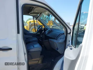 2015 Ford Transit Cargo z VIN 1FTNE2CM6FKA08103, wystawiony jako IAAI lot #42137844 z przebiegiem 224 687 mil mil oraz . Historia ofert i sprzedaży dostępna na DreamBid. Obrazek 5.