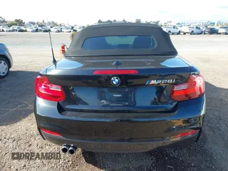 2015 BMW 2 Series 228i с VIN WBA1K5C59FV242829, выставлен на аукционе IAAI как лот 41899187 с пробегом 71 207 миль миль и . История ставок и продаж доступна на DreamBid. Изображение 17.