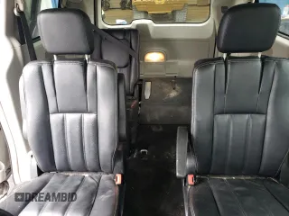 2017 Dodge Grand Caravan Crew Plus with VIN 2C4RDGDG9HR717770, listed as a Copart auction lot 41867825 with 344,420 mi miles and Salvage Title. Bid and sale history available at DreamBid. Image 10.