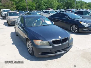 2006 BMW 3 Series 325i z VIN WBAVB175X6NK31214, wystawiony jako IAAI lot #42235646 z przebiegiem Nie podano mil oraz . Historia ofert i sprzedaży dostępna na DreamBid. Obrazek 1.