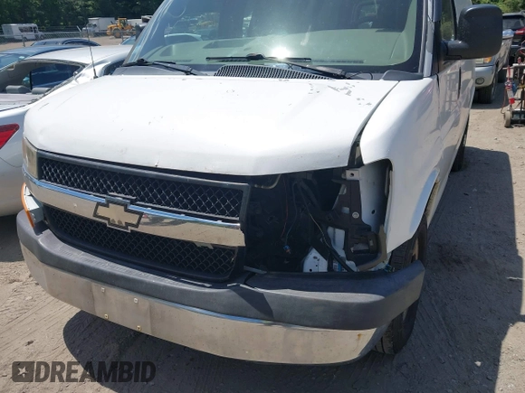 2010 Chevrolet Express Cargo z VIN 1GCZGFBA9A1110682, wystawiony jako IAAI lot #42746096 z przebiegiem 283 440 mil mil oraz . Historia ofert i sprzedaży dostępna na DreamBid. Obrazek 6.