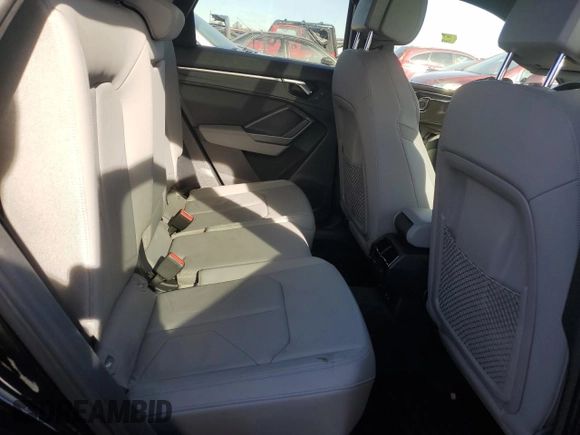 2020 Audi Q3 S line Premium Plus z VIN WA1EECF31L1086714, wystawiony jako Copart lot #42348255 z przebiegiem 58 426 mil mil oraz Szkoda całkowita • Salvage title. Historia ofert i sprzedaży dostępna na DreamBid. Obrazek 10.