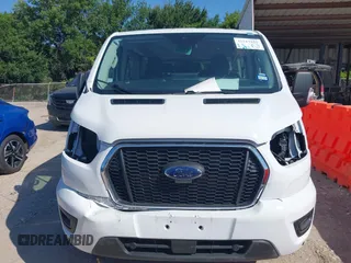 2025 Ford Transit Passenger XL с VIN 1FBAX2Y87SKA21414, выставлен на аукционе IAAI как лот 42517952 с пробегом 6 551 миль миль и . История ставок и продаж доступна на DreamBid. Изображение 12.