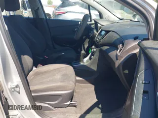 2017 Chevrolet Trax LS with VIN 3GNCJKSB3HL214328, listed as a IAAI auction lot 39628056 with 179,087 mi miles. Bid and sale history available at carsss.com. Image 5.