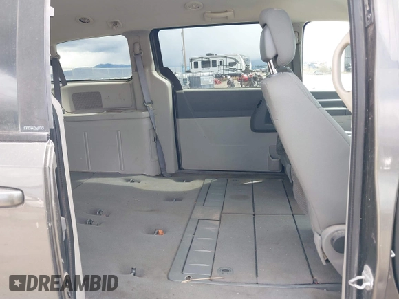2010 Dodge Grand Caravan Hero with VIN 2D4RN3D15AR342941, listed as a IAAI auction lot 42036363 with 184,528 mi miles and . Bid and sale history available at DreamBid. Image 8.