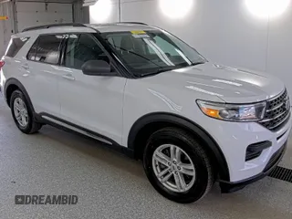 2021 Ford Explorer XLT with VIN 1FMSK8DH7MGC31939, listed as a IAAI auction lot 42088251 with 117,471 mi miles. Bid and sale history available at carsss.com. Image 1.