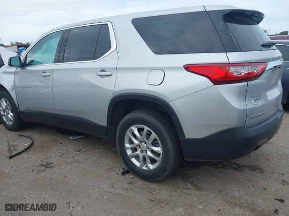2021 Chevrolet Traverse LS with VIN 1GNERFKW9MJ228909, listed as a IAAI auction lot 41024869 with 61,943 mi miles. Bid and sale history available at carsss.com. Image 3.