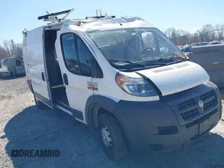 2018 Ram ProMaster Cargo z VIN 3C6TRVDG9JE148879, wystawiony jako IAAI lot #41803582 z przebiegiem 235 110 mil mil oraz . Historia ofert i sprzedaży dostępna na DreamBid. Obrazek 6.