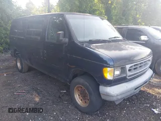 2003 Ford Econoline Cargo z VIN 1FTSE34L03HA20884, wystawiony jako IAAI lot #42834037 z przebiegiem 99 305 mil mil oraz . Historia ofert i sprzedaży dostępna na DreamBid. Obrazek 1.