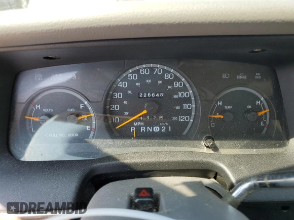1997 Ford Crown Victoria LX с VIN 2FALP74W7VX148869, выставлен на аукционе Copart как лот 69004924 с пробегом 226 648 миль миль и Списание • Salvage title. История ставок и продаж доступна на DreamBid. Изображение 9.