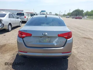 2013 Kia Optima EX z VIN 5XXGN4A7XDG258162, wystawiony jako IAAI lot #42228606 z przebiegiem 129 296 mil mil oraz . Historia ofert i sprzedaży dostępna na DreamBid. Obrazek 16.