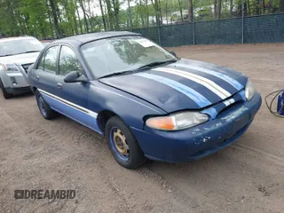 1997 Ford Escort z VIN 1FALP10P3VW130764, wystawiony jako IAAI lot #42097455 z przebiegiem 78 000 mil mil oraz . Historia ofert i sprzedaży dostępna na DreamBid. Obrazek 1.