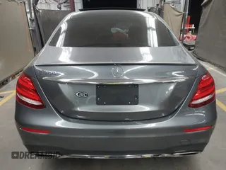 2017 Mercedes-Benz E-Class E 300 Luxury with VIN WDDZF4JB1HA085505, listed as a IAAI auction lot 41691166 with 1 mi miles. Bid and sale history available at carsss.com. Image 16.