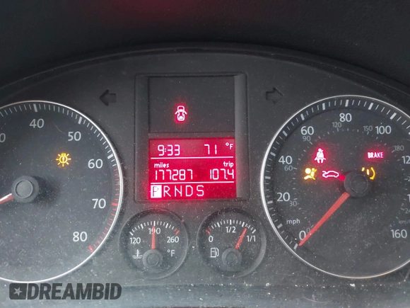 2009 Volkswagen Jetta SE with VIN 3VWRZ71K99M121820, listed as a IAAI auction lot 42458066 with 177,287 mi miles and . Bid and sale history available at DreamBid. Image 16.