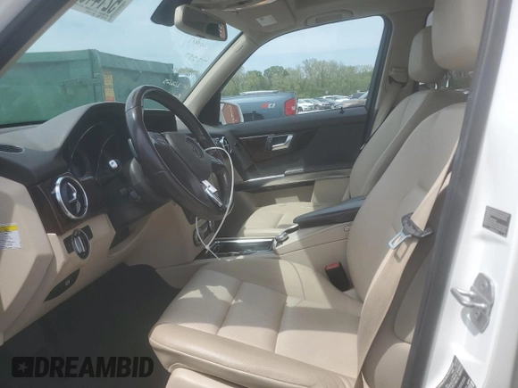 2013 Mercedes-Benz GLK 350 z VIN WDCGG8JB7DG066156, wystawiony jako Copart lot #52144615 z przebiegiem 174 788 mil mil oraz Szkoda całkowita • Salvage title. Historia ofert i sprzedaży dostępna na DreamBid. Obrazek 7.