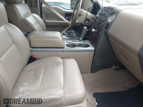 2008 Ford F-150 XLT с VIN 1FTPW14V98FA22466, выставлен на аукционе IAAI как лот 41509428 с пробегом 290 093 миль миль и . История ставок и продаж доступна на DreamBid. Изображение 5.