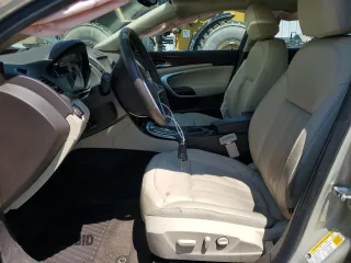 2015 Buick Regal with VIN 2G4GK5EXXF9272383, listed as a Copart auction lot 61979775 with 47,835 mi miles and Non repairable. Bid and sale history available at DreamBid. Image 7.