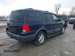 2004 Ford Expedition Special Service with VIN 1FMFU16L24LA55975, listed as a IAAI auction lot 41651208 with 217,030 mi miles. Bid and sale history available at carsss.com. Image 4.