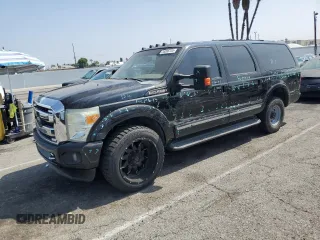 2004 Ford Excursion Limited z VIN 1FMNU42P34EB83409, wystawiony jako Copart lot #58398735 z przebiegiem 170 741 mil mil oraz Szkoda całkowita • Salvage title. Historia ofert i sprzedaży dostępna na DreamBid. Obrazek 1.