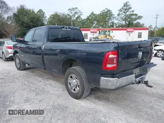 2019 Ram 2500 Tradesman with VIN 3C6UR4HJ3KG712732, listed as a IAAI auction lot 41501124 with 218,362 mi miles. Bid and sale history available at carsss.com. Image 3.