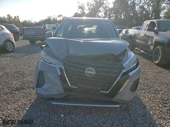 2023 Nissan Kicks SV with VIN 3N1CP5CV2PL509987, listed as a Copart auction lot 44955595 with 28,549 mi miles and Non Repairable. Bid and sale history available at carsss.com. Image 12.