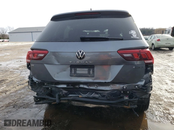 2022 Volkswagen Tiguan SE R-Line Black with VIN 3VV8B7AXXNM106110, listed as a Copart auction lot 43039575 with 24,728 mi miles and Salvage Title. Bid and sale history available at DreamBid. Image 6.