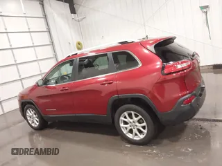 2015 Jeep Cherokee Latitude with VIN 1C4PJLCB6FW616477, listed as a IAAI auction lot 41812431 with 131,234 mi miles. Bid and sale history available at carsss.com. Image 15.