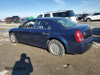 2005 Chrysler 300 300 z VIN 2C3JA43R15H636551, wystawiony jako Copart lot #42165655 z przebiegiem Nie podano mil oraz Nie do naprawy • Non repairable. Historia ofert i sprzedaży dostępna na DreamBid. Obrazek 2.