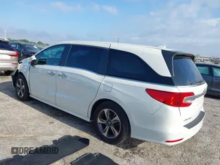2019 Honda Odyssey Touring with VIN 5FNRL6H81KB068064, listed as a IAAI auction lot 41998072 with 83,280 mi miles. Bid and sale history available at carsss.com. Image 3.