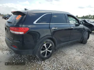 2017 Kia Sorento EX with VIN 5XYPH4A55HG202895, listed as a Copart auction lot 55296035 with 205,437 mi miles and Salvage title. Bid and sale history available at DreamBid. Image 3.