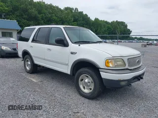1999 Ford Expedition XLT z VIN 1FMPU18L6XLC34252, wystawiony jako IAAI lot #42314912 z przebiegiem 195 324 mil mil oraz . Historia ofert i sprzedaży dostępna na DreamBid. Obrazek 1.