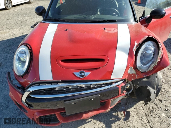 2016 MINI Convertible S with VIN WMWWG9C54G3C21921, listed as a Copart auction lot 53391135 with 60,569 mi miles and Salvage Title. Bid and sale history available at DreamBid. Image 11.