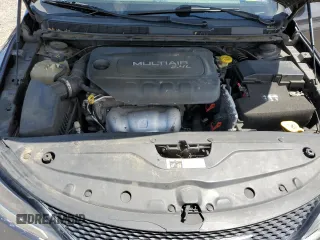 2015 Chrysler 200 S с VIN 1C3CCCBB1FN731296, выставлен на аукционе Copart как лот 57788935 с пробегом 203 236 миль миль и Списание • Salvage title. История ставок и продаж доступна на DreamBid. Изображение 11.