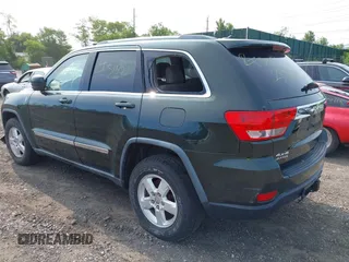 2011 Jeep Grand Cherokee Laredo with VIN 1J4RR4GG9BC643191, listed as a IAAI auction lot 42404547 with Not provided miles and . Bid and sale history available at DreamBid. Image 3.