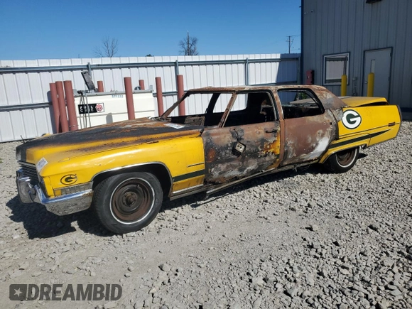 1972 Cadillac Fleetwood z VIN 6B69R2Q224903, wystawiony jako Copart lot #74001734 z przebiegiem Nie podano mil oraz Nie do naprawy • Non repairable. Historia ofert i sprzedaży dostępna na DreamBid. Obrazek 1.